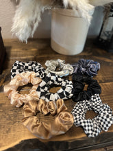 Maxine Scrunchies new