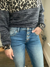 Courtney Mid rise Kancan jeans